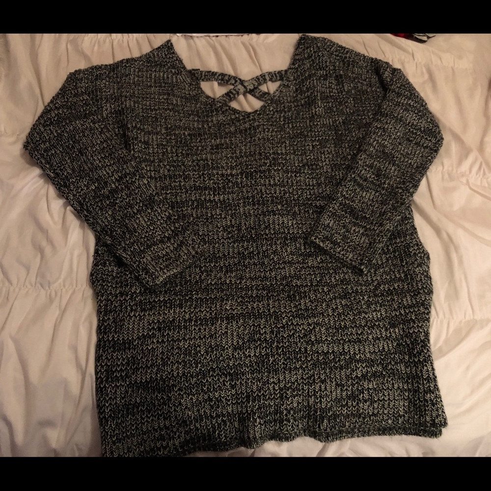 Windsor tunic with cross on back